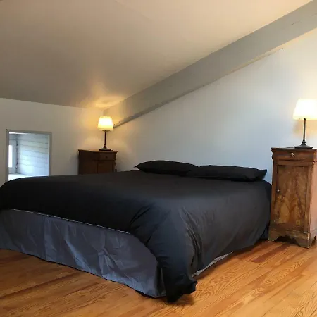 Charlemagne Holiday home Grospierres